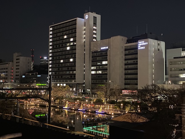 夜間学部＝勤労学生は昔の話　学費が安くて昼間の時間は自由に、卒業後は大企業への就職や大学院進学も